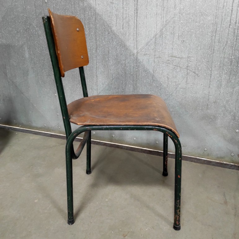 Industriële stoel hout en groen